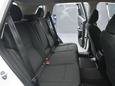 Used 2024 Nissan Rogue S image 18