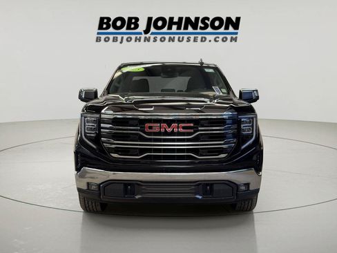 Certified 2025 GMC Sierra 1500 SLT AWD/4WD image 3