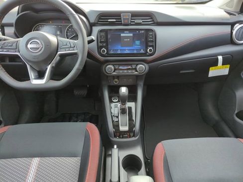New 2025 Nissan Versa SR w/ Trunk Package FWD image 16