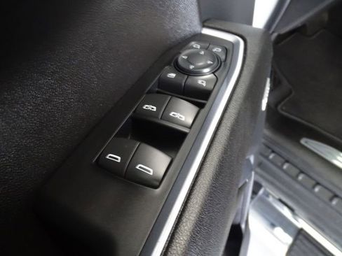 Used 2024 GMC Sierra 1500 SLT w/ SLT Premium Plus Package AWD/4WD image 10