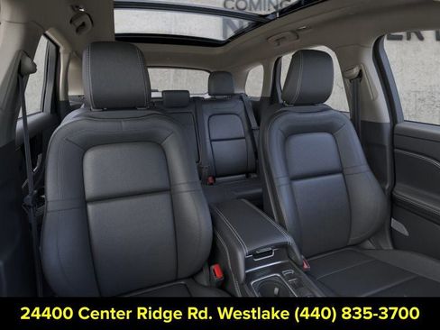 New 2026 Lincoln Corsair Premiere image 10