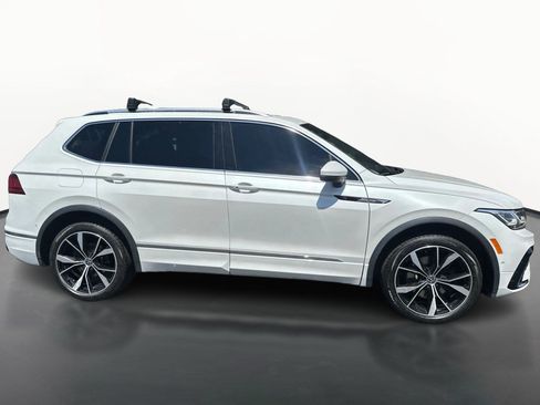 Used 2023 Volkswagen Tiguan SEL R-Line AWD/4WD image 2
