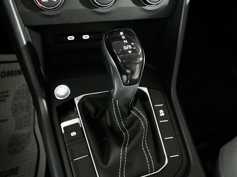 Used 2022 Volkswagen Taos SE image 22