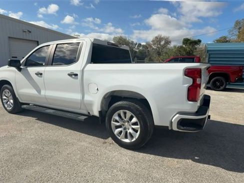 Used 2022 Chevrolet Silverado 1500 Custom w/ Safety Confidence Package image 6