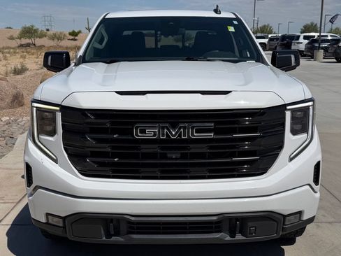 Used 2022 GMC Sierra 1500 Elevation w/ Elevation Premium Package AWD/4WD image 3