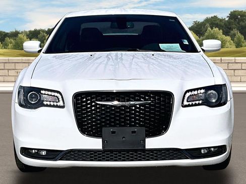 Used 2017 Chrysler 300 S AWD/4WD image 3