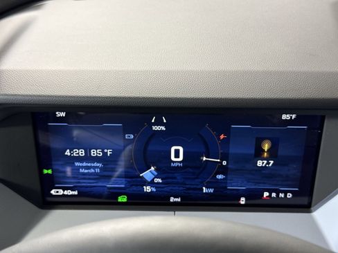 New 2027 Chevrolet Bolt LT w/ Comfort Package image 17