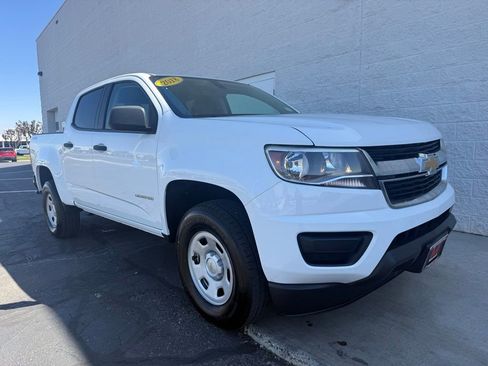 Used 2018 Chevrolet Colorado W/T w/ WT Convenience Package AWD/4WD image 1