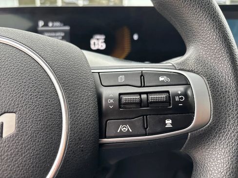 Used 2025 Kia K5 LXS image 16
