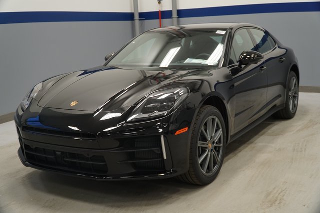 New 2026 Porsche Panamera 4 AWD/4WD image 1