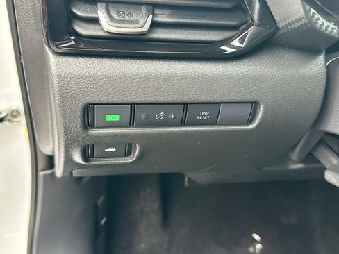 Certified 2024 Nissan Sentra SV w/ All-Weather Package FWD image 20
