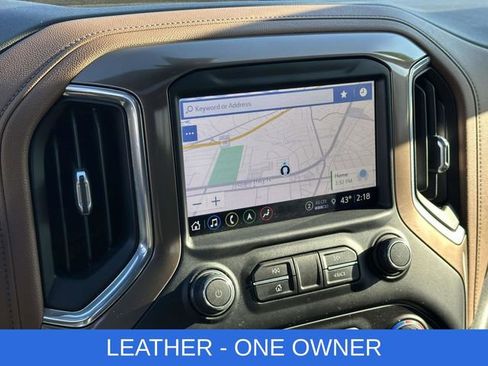 Used 2021 Chevrolet Silverado 1500 High Country w/ Technology Package image 3