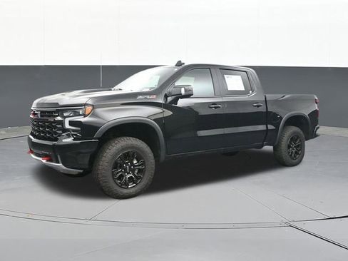 Used 2024 Chevrolet Silverado 1500 ZR2 w/ Technology Package AWD/4WD image 8