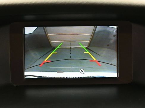 Used 2018 Ford Focus SE FWD image 22