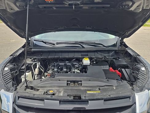 Used 2024 Nissan Pathfinder SV FWD image 26