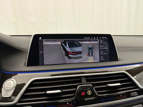 Used 2022 BMW 740i xDrive w/ Premium Package AWD/4WD image 24