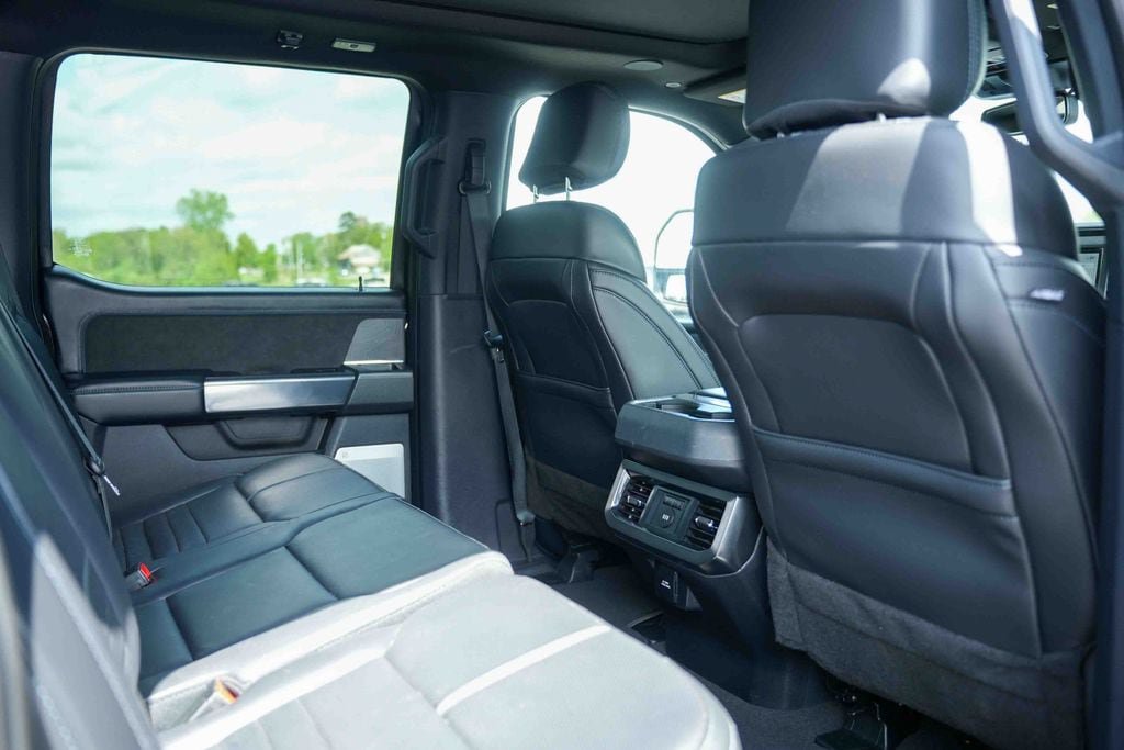 Used 2025 Ford F250 Platinum AWD/4WD image 19