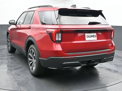 New 2026 Ford Explorer ST-Line AWD/4WD image 8