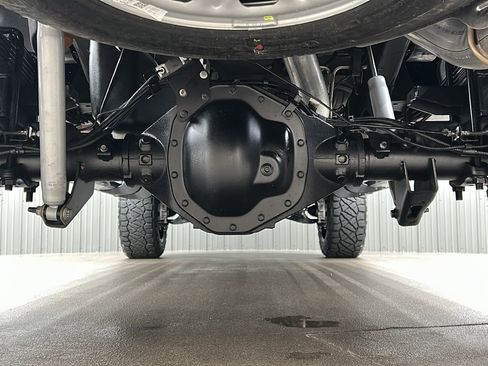 Used 2025 GMC Sierra 3500 Denali image 14