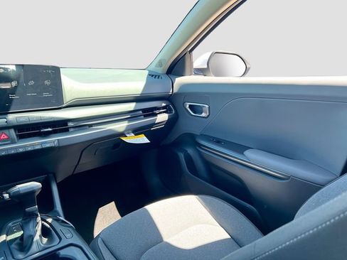 New 2026 Kia K4 LXS image 22