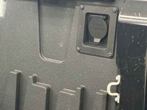 Used 2023 Toyota Tundra Limited image 10