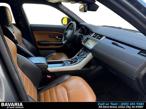 Used 2017 Land Rover Range Rover Evoque HSE Dynamic image 17