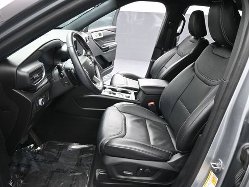 Used 2022 Ford Explorer ST w/ Equipment Group 401A AWD/4WD image 10