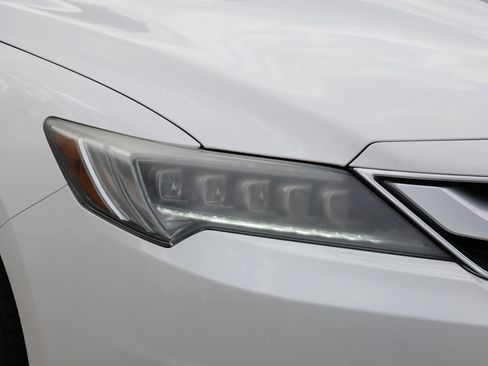 Used 2016 Acura ILX w/ Premium Package FWD image 16