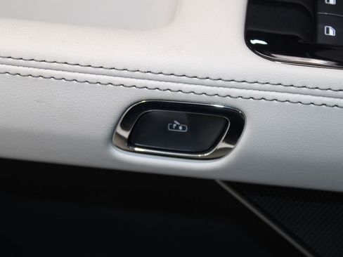 New 2026 Lincoln Aviator 2WD w/ Jet Appearance Package image 43