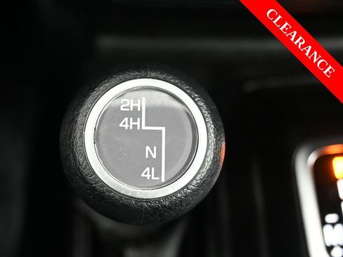 Used 2023 Jeep Gladiator Willys image 28