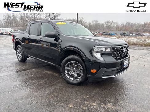 Used 2025 Ford Maverick XLT w/ Equipment Group 301A image 1