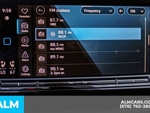 Used 2025 Volkswagen Atlas SE image 37