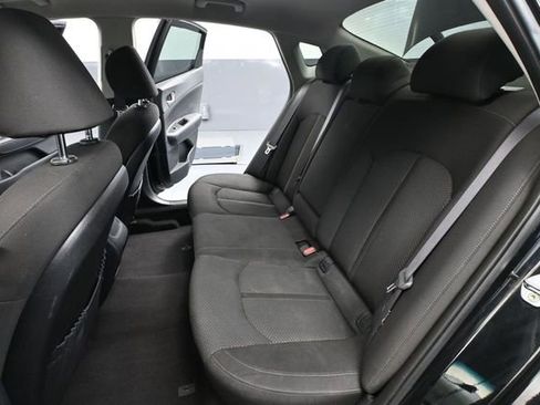 Used 2017 Kia Optima LX FWD image 31