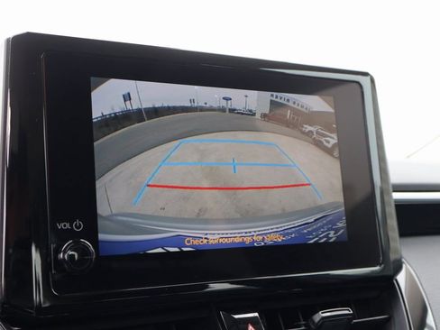 Used 2025 Toyota Corolla LE image 32