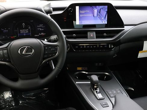 New 2026 Lexus UX 300h AWD image 18