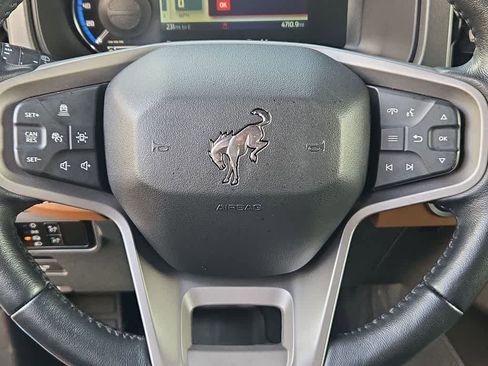 Used 2024 Ford Bronco Outer Banks AWD/4WD image 23