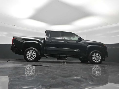 Used 2025 Toyota Tacoma SR5 RWD image 25