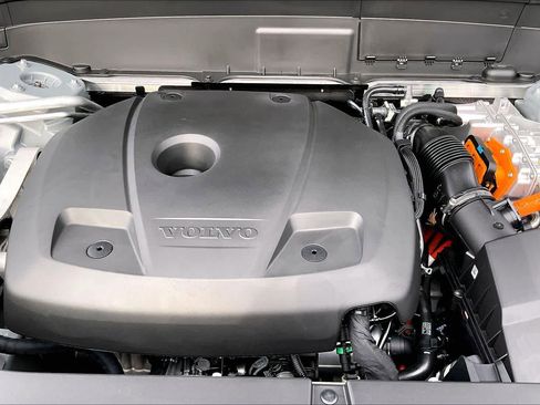 New 2026 Volvo XC90 T8 Ultra image 13