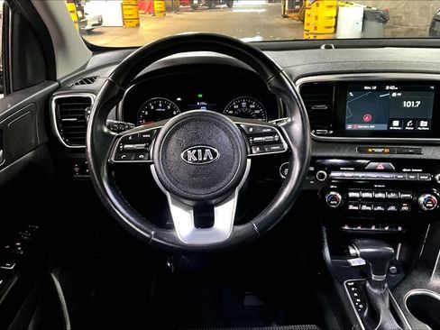 Used 2021 Kia Sportage EX w/ EX Technology Package image 5