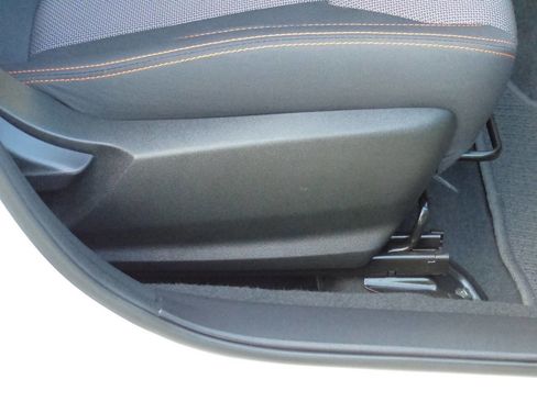 Used 2023 Subaru Crosstrek 2.0i Premium image 39