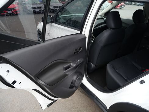 Used 2023 Nissan Kicks S FWD image 28