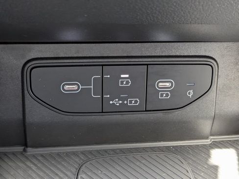 Used 2026 Kia Sportage SX FWD image 23