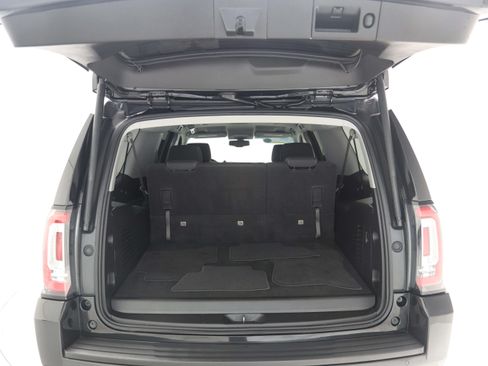Used 2020 GMC Yukon XL SLE w/ SLE Value Package AWD/4WD image 11