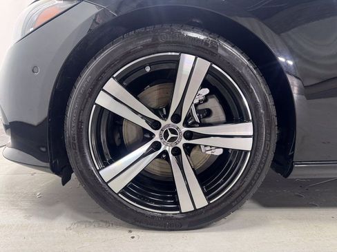 Certified 2025 Mercedes-Benz C 300 4MATIC Sedan image 31