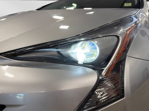 Used 2016 Toyota Prius Two FWD image 14