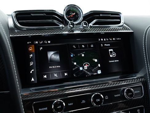 Certified 2025 Bentley Bentayga Extended Wheelbase image 40