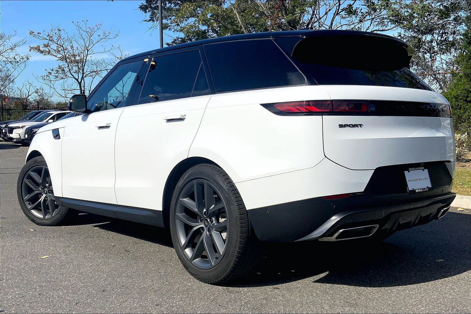 Certified 2025 Land Rover Range Rover Sport SE AWD/4WD image 3