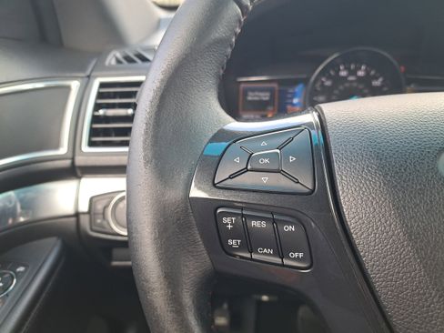 Used 2016 Ford Explorer Sport image 19