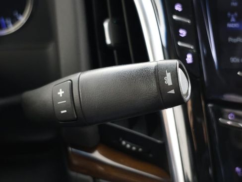 Used 2020 Cadillac Escalade Luxury AWD/4WD image 6