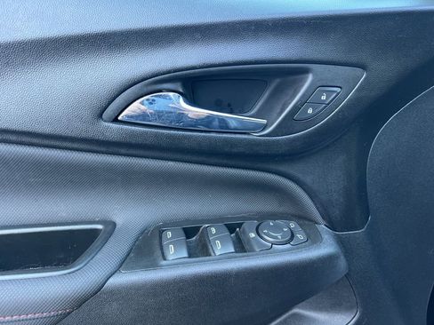 Used 2023 Chevrolet Equinox RS image 10